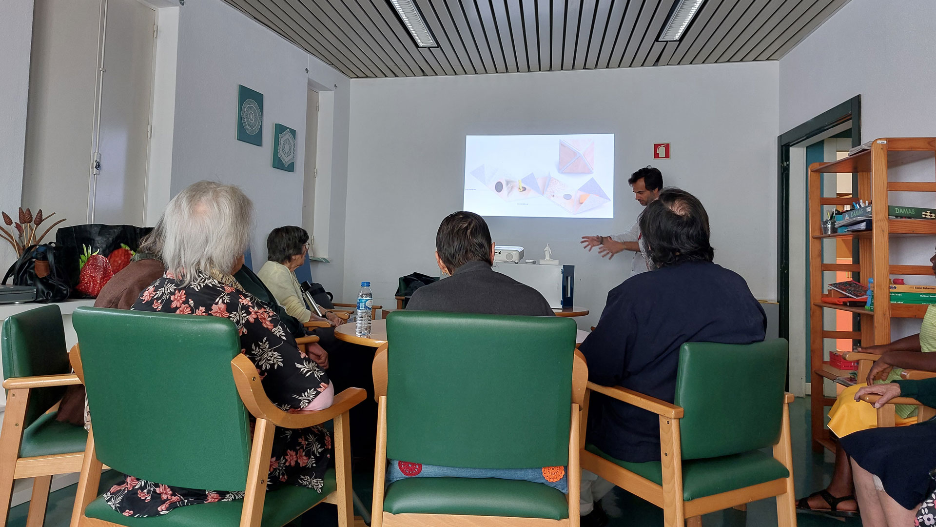 Workshop in Lisbon, in the São Cristóvão e São Lourenço Social Center